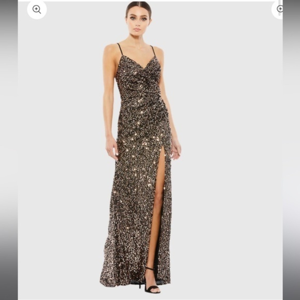 NWT - IEENA FOR MAC DUGGAL - Sequin Gown - Size 10